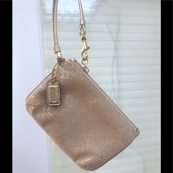 NWT ✨ COACH Gold Wristlet - Picture 1 of 8